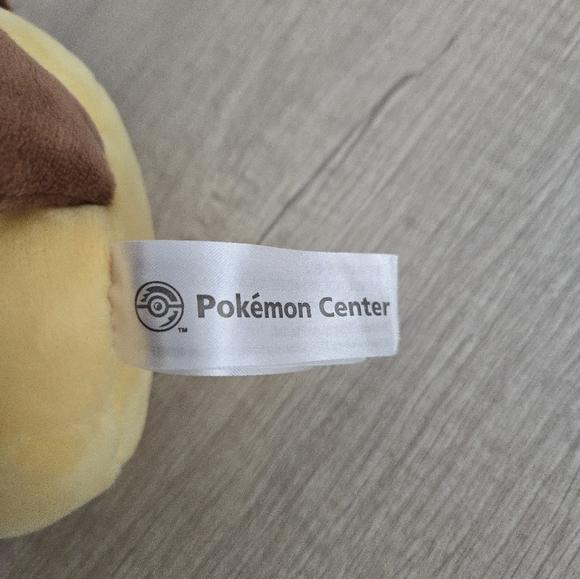 Pokemon Center Vulpix Cape Pikachu Plush 2017 9" Pokemon Plush Toy Poncho - Picture 5 of 7